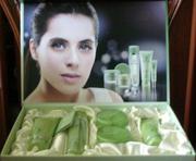 Антивозрастная омолаживающая косметика - серия по уходу за кожей 