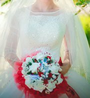 Свадебное платье цвета ivory