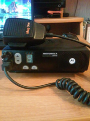 Продам профессиональную радиостанцию MOTOROLA CM-140