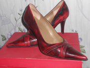 Продам срочно женские туфли
