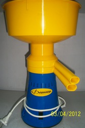 Сепаратор электрический «Фермер», электросепаратор, сливкоотделитель