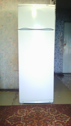 Породам холодильник Атлант новый