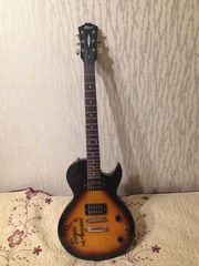 Электрогитара Cort,  звоните,  пишите в ватсапп.