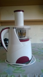 соковыжималку шнековую Zigmund&Shtain