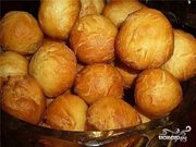 Бауырсаки,  пирожки,  лепешки, шелпек, чак-чак-выпечка , манты и бешбармак 