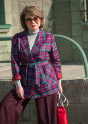 Жакет в темно-синюю клетку